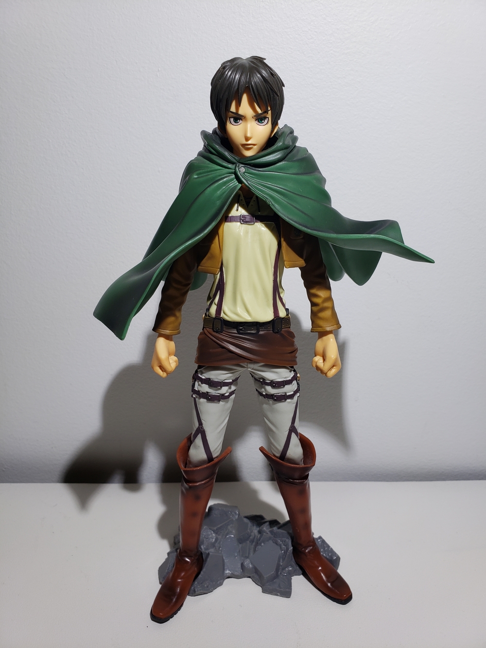 Attack On Titan Eren Yaeger Anime Figure - Picture 5 of 5